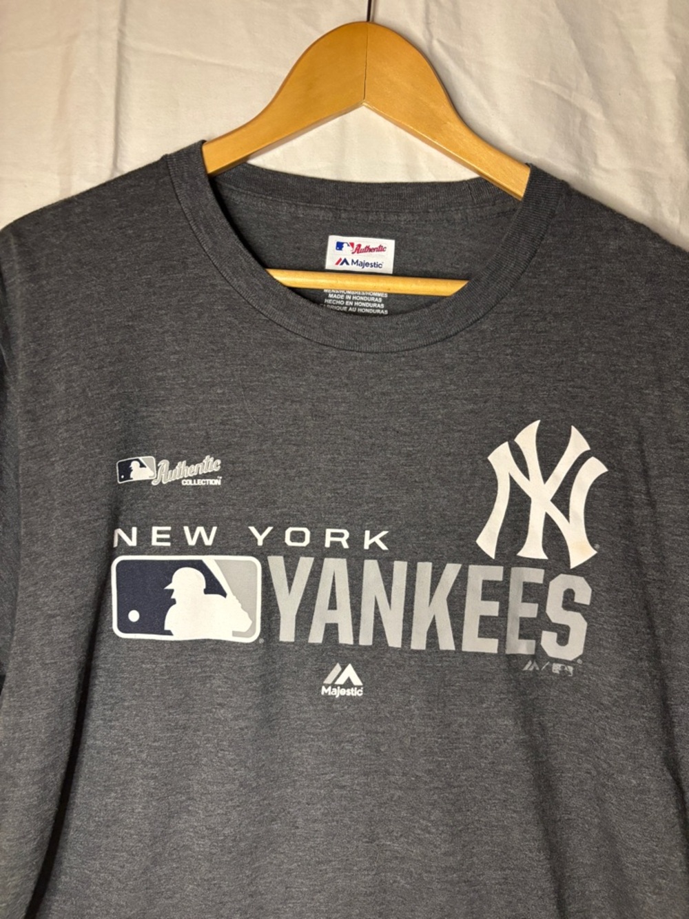 🔥3 for $25 New York Yankees baseball graphic tee shirt - Picture 3 of 5